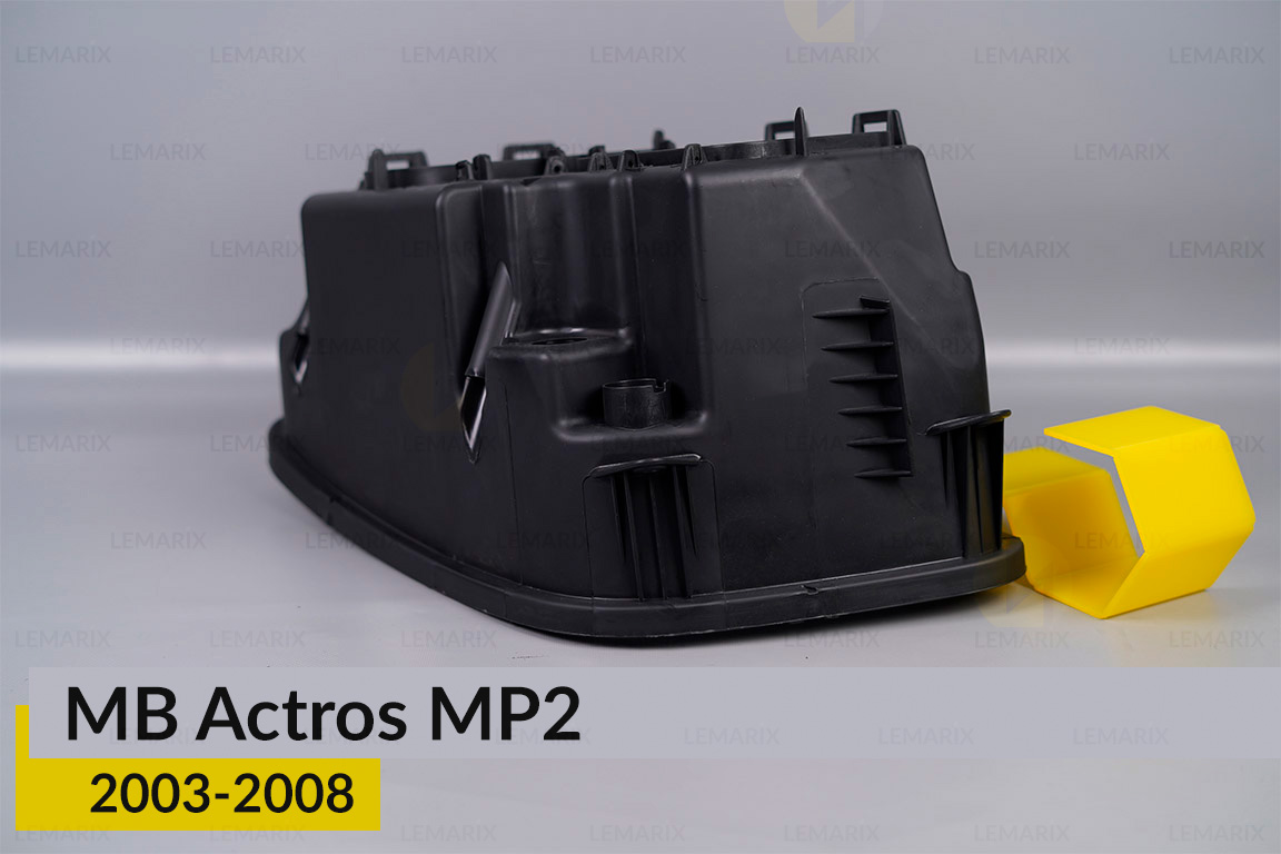 Корпус фари Mercedes-Benz Actros MP2 (2003-2008) правий