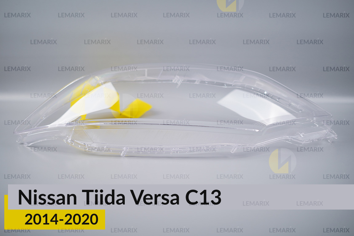Скло фари Nissan Tiida Versa C13 (2014-2020) ліве