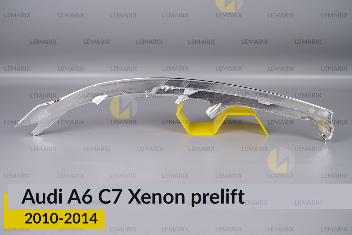 Хромована декоративна маска верхня Audi A6 C7 Xenon (2014-2018) рест права