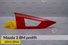 Скло заднього ліхтаря внутрішнє в кришці багажника Mazda 3 BM (2013-2016) дорест ліве