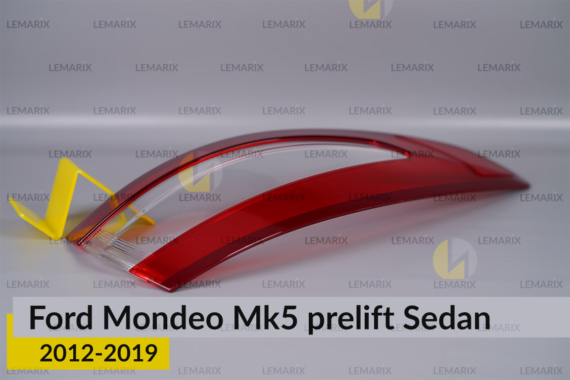 Скло заднього ліхтаря зовнішнє в крилі Ford Mondeo Mk5 Sedan (2012-2019) дорест ліве