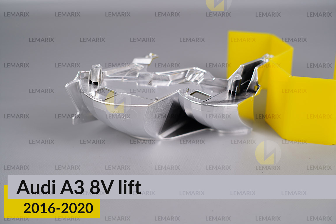 Хромований абажур верхній Audi A3 8V (2016-2020) рест лівий