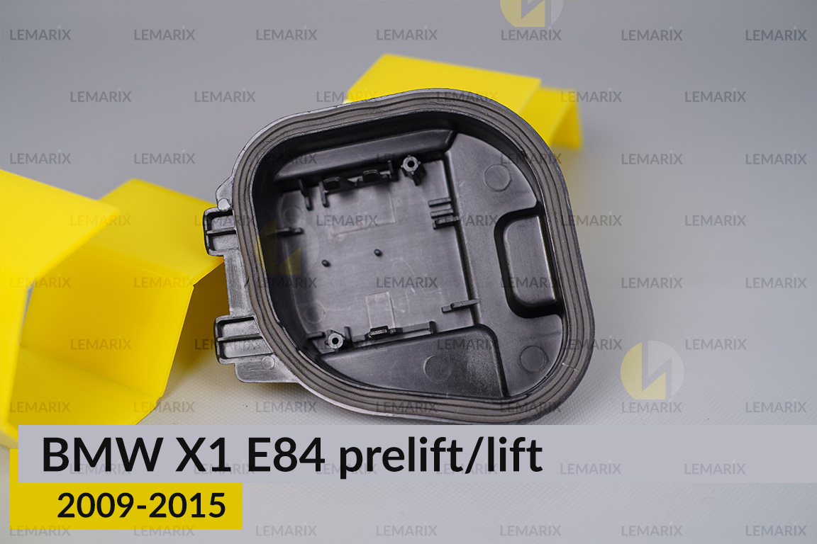 Кришка ковпак заглушка фари BMW X1 E84 (2009-2015) дорест/рест ліва