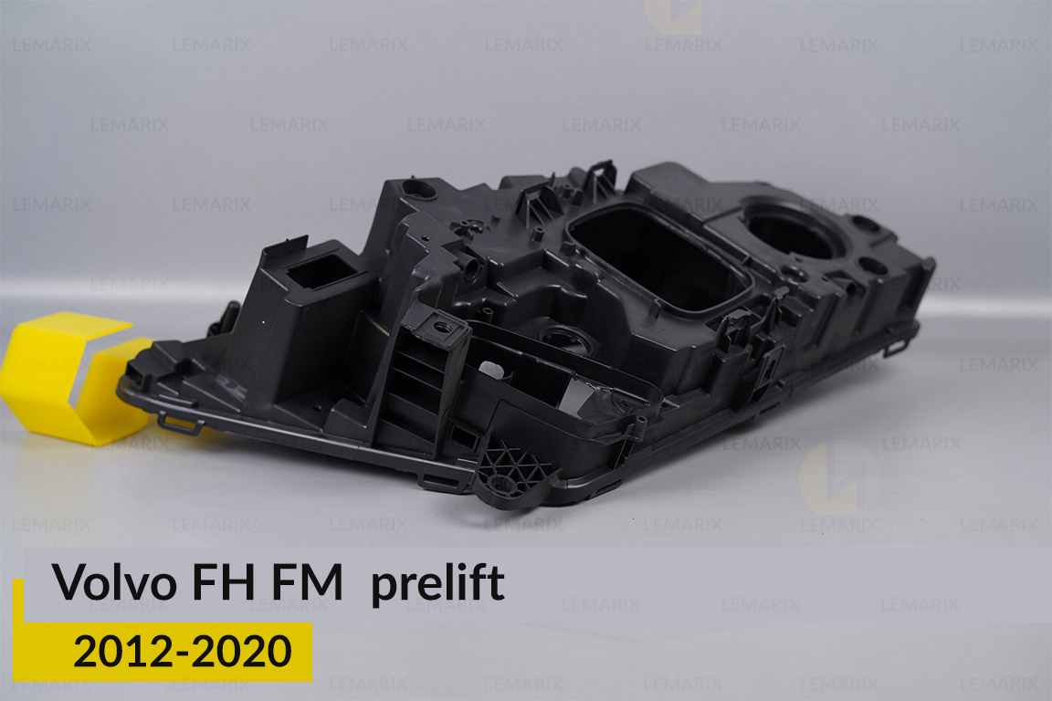 Корпус фари Volvo FH FM (2012-2020) дорест правий
