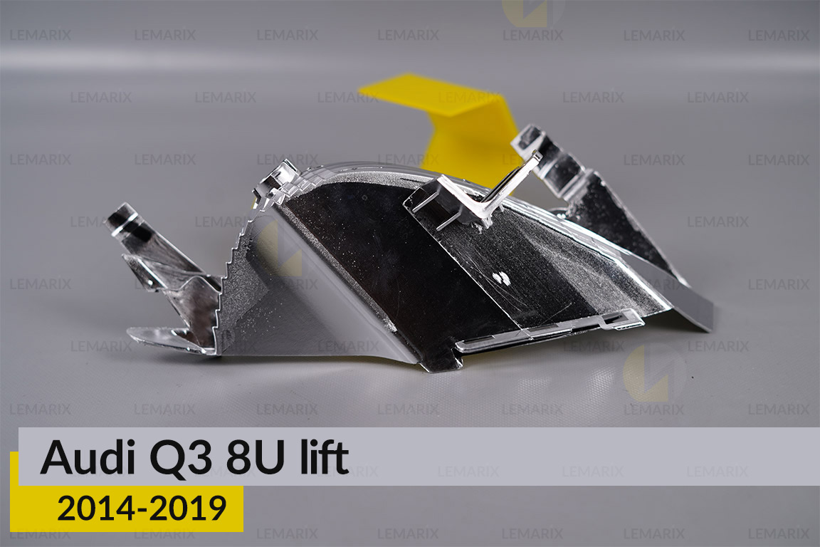 Хромована маска світлорозсіювача Audi Q3 8U (2014-2019) рест ліва