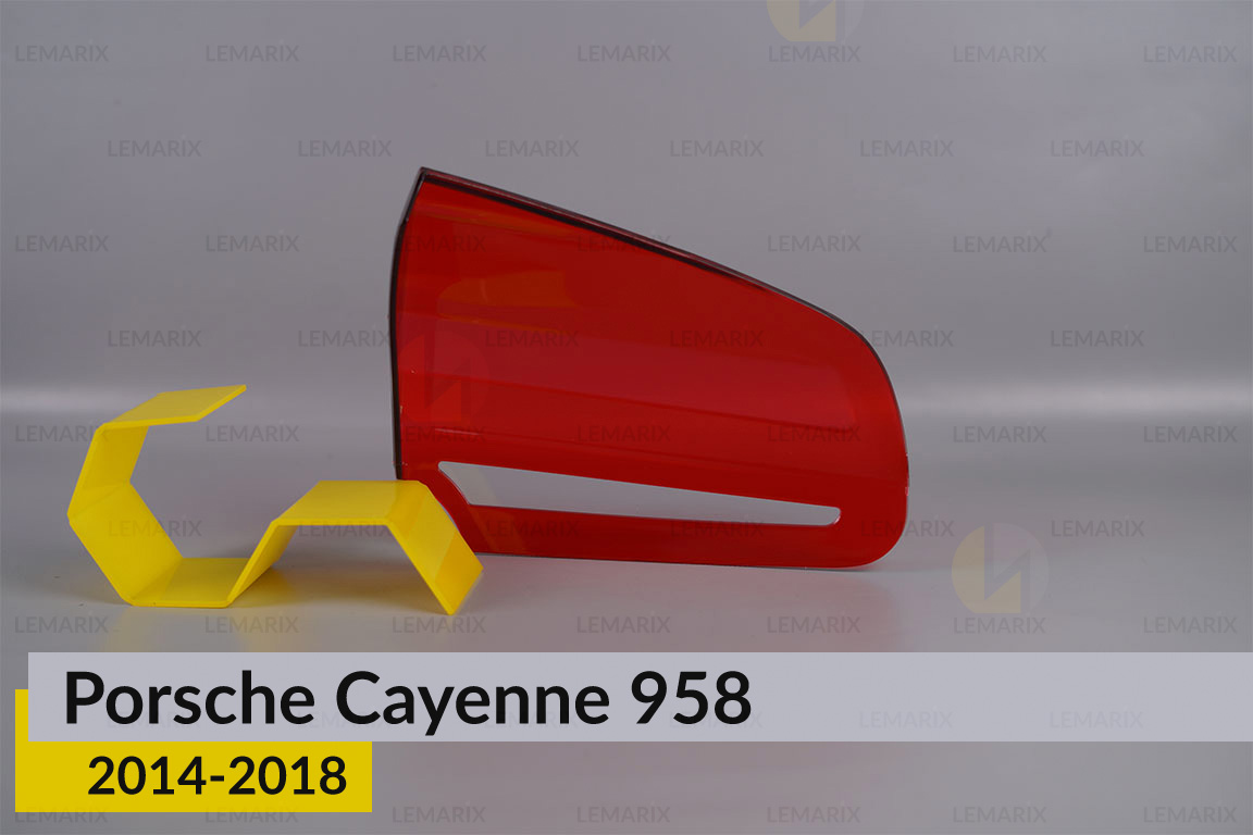 Скло заднього ліхтаря внутрішнє в кришці багажника Porsche Cayenne 958 (2014-2018) рест праве