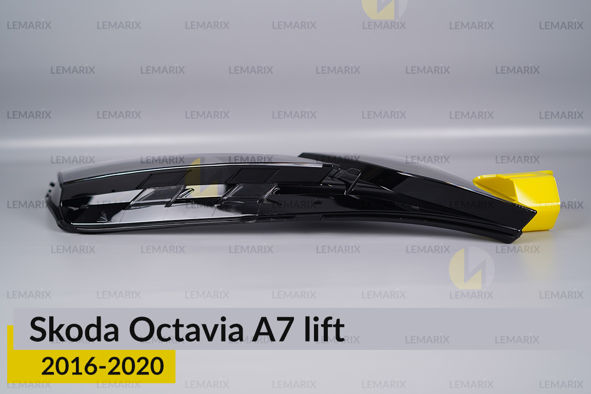 Скло фари Skoda Octavia A7 (2016-2020) рест праве