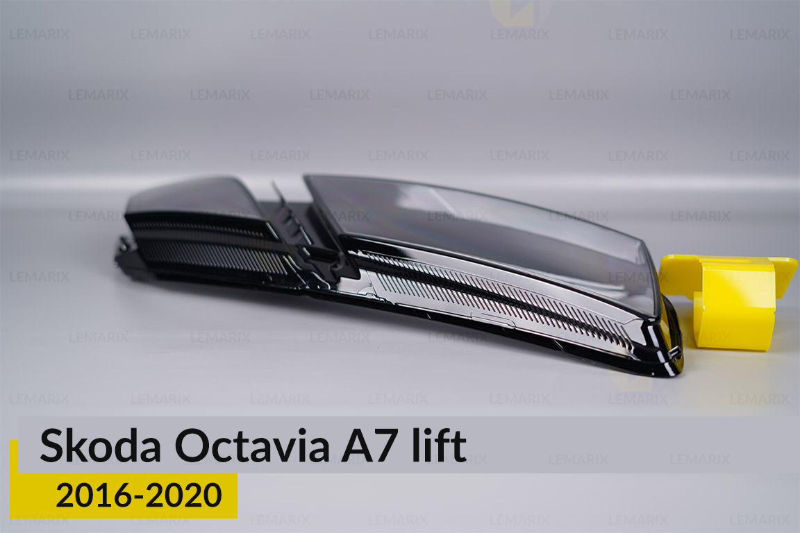 Скло фари Skoda Octavia A7 (2016-2020) рест праве