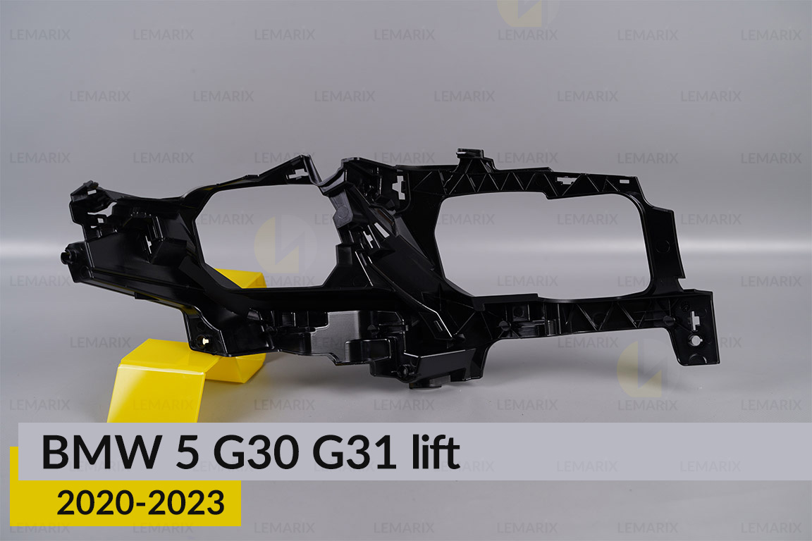 Декоративна маска середня BMW 5 G30 G31 (2020-2023) рест ліва