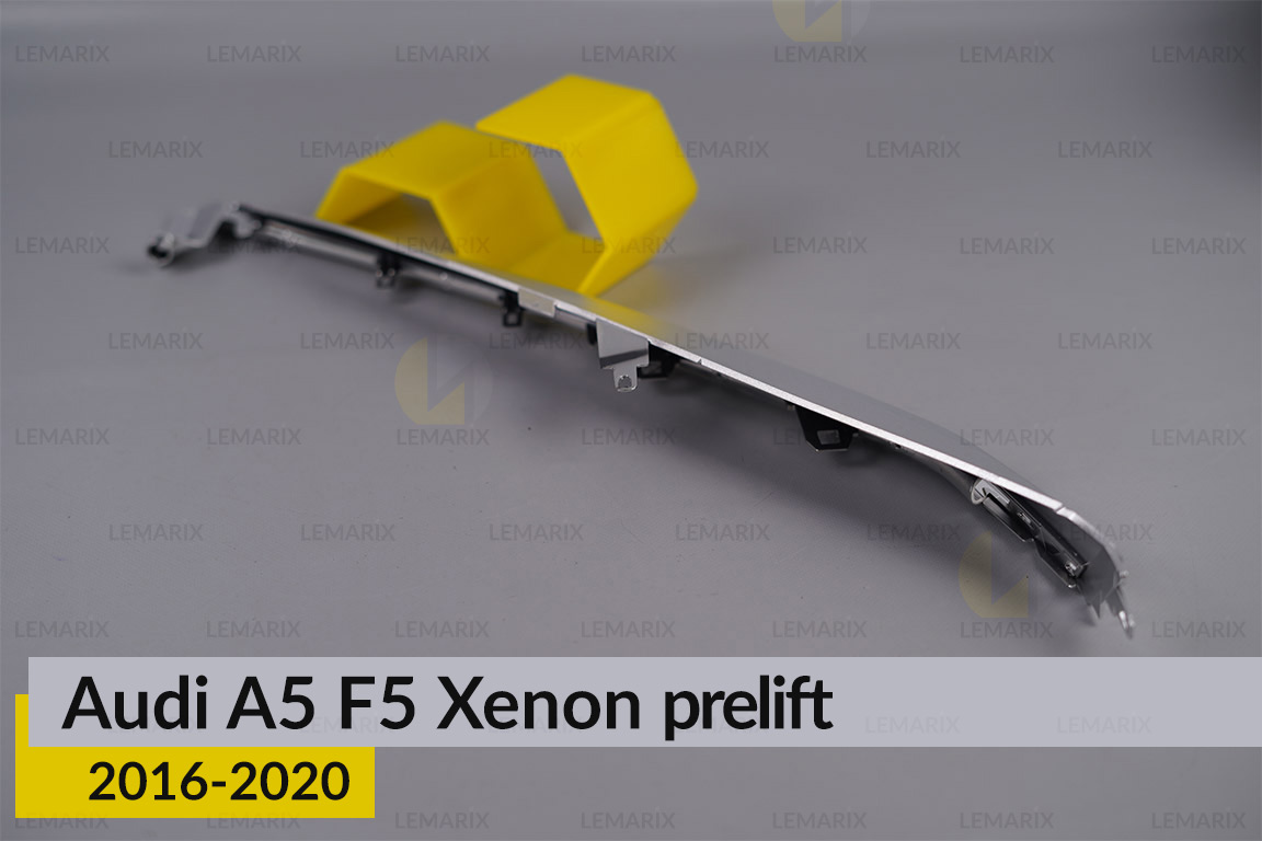 Хромована декоративна маска під світловод Audi A5 F5 Xenon (2016-2020) дорест права