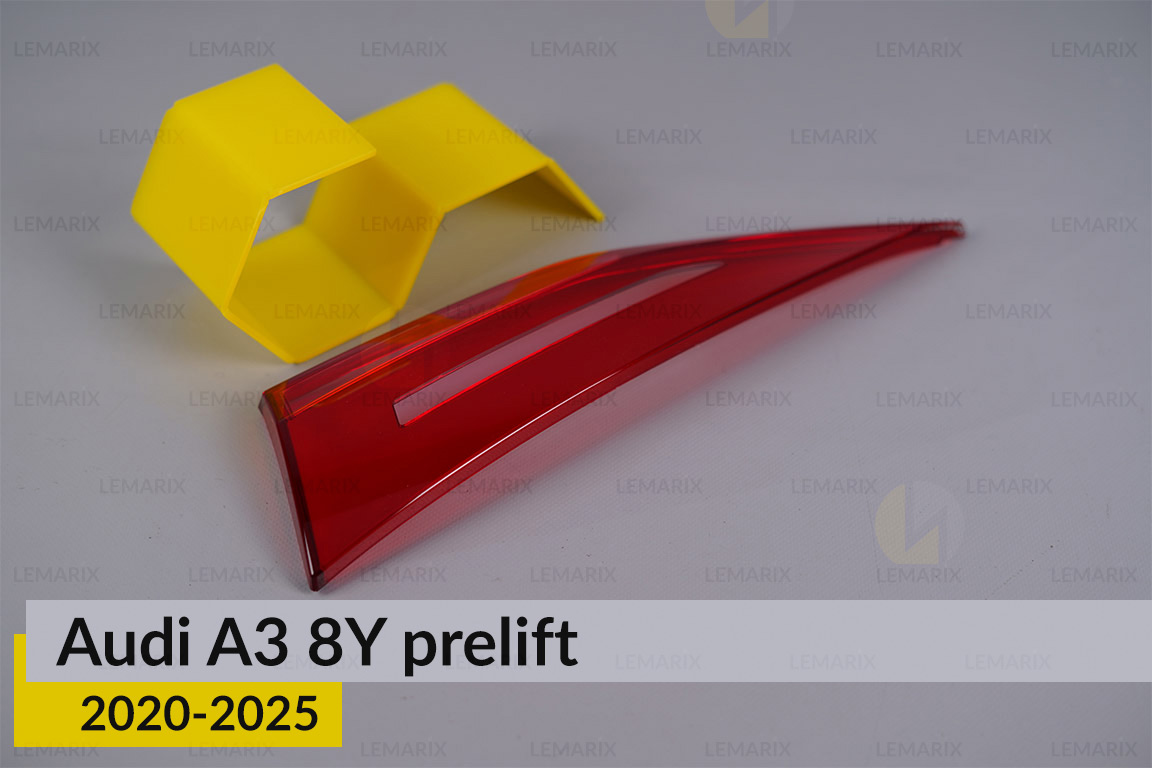 Скло заднього ліхтаря внутрішнє в кришці багажника Audi A3 8Y (2020-2026) дорест праве