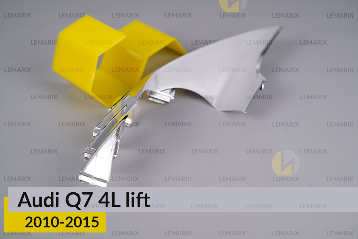 Хромована декоративна маска середня Audi Q7 4L (2010-2015) рест ліва