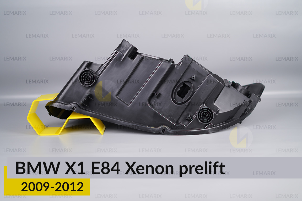 Корпус фари BMW X1 E84 Xenon (2009-2012) дорест правий
