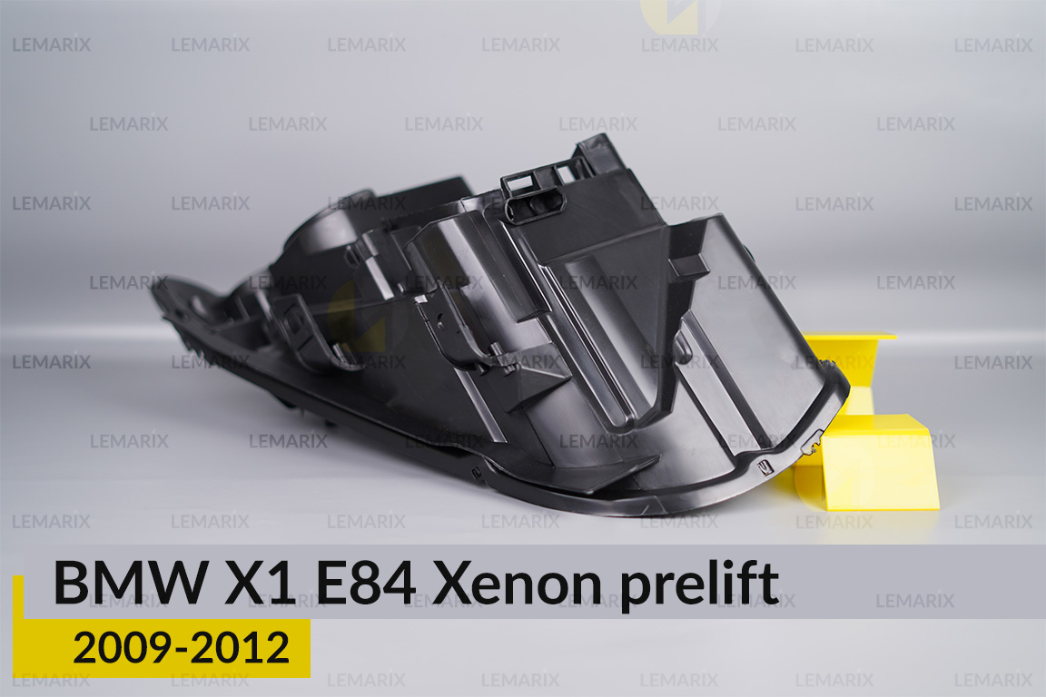 Корпус фари BMW X1 E84 Xenon (2009-2012) дорест правий