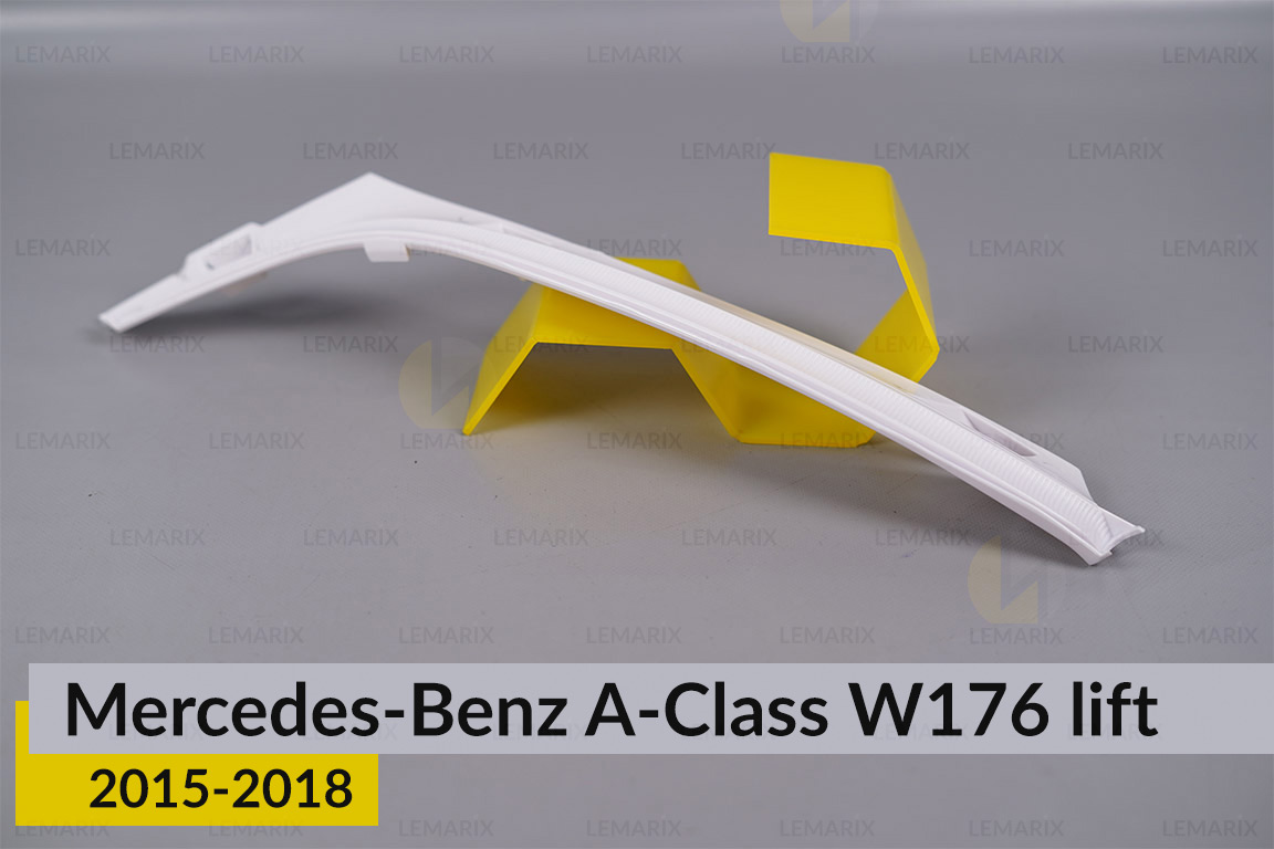 Декоративна маска під світловодом Mercedes-Benz A-Class W176 (2015-2018) рест ліва
