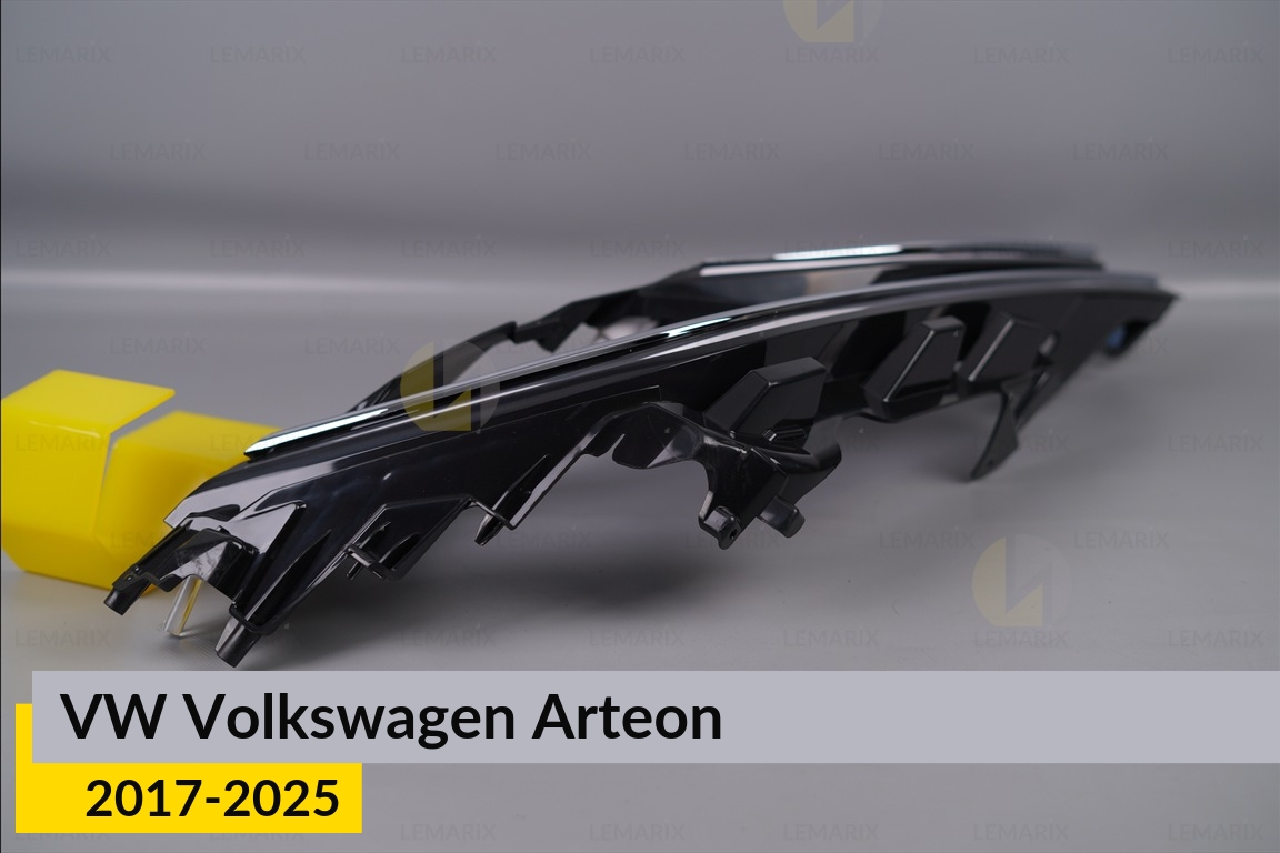 Хромована декоративна маска VW Volkswagen Arteon (2017-2025) права