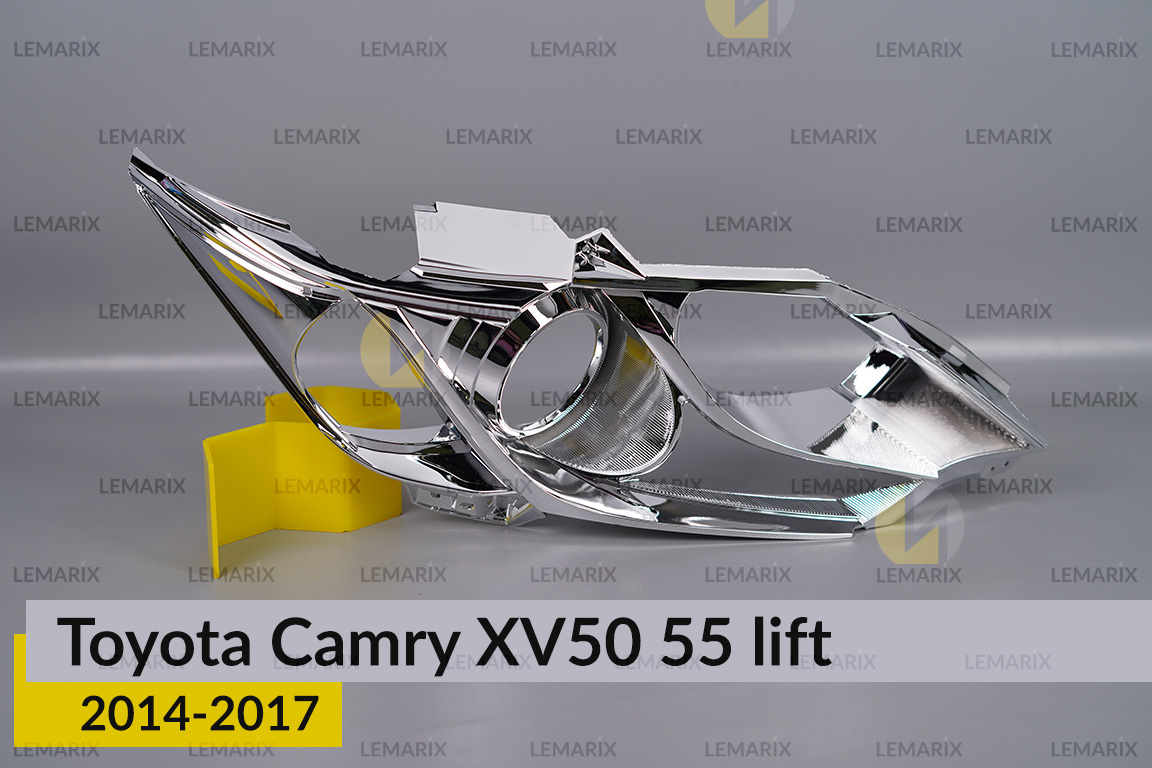 Хромована декоративна маска Toyota Camry XV50 55 (2014-2017) рест права