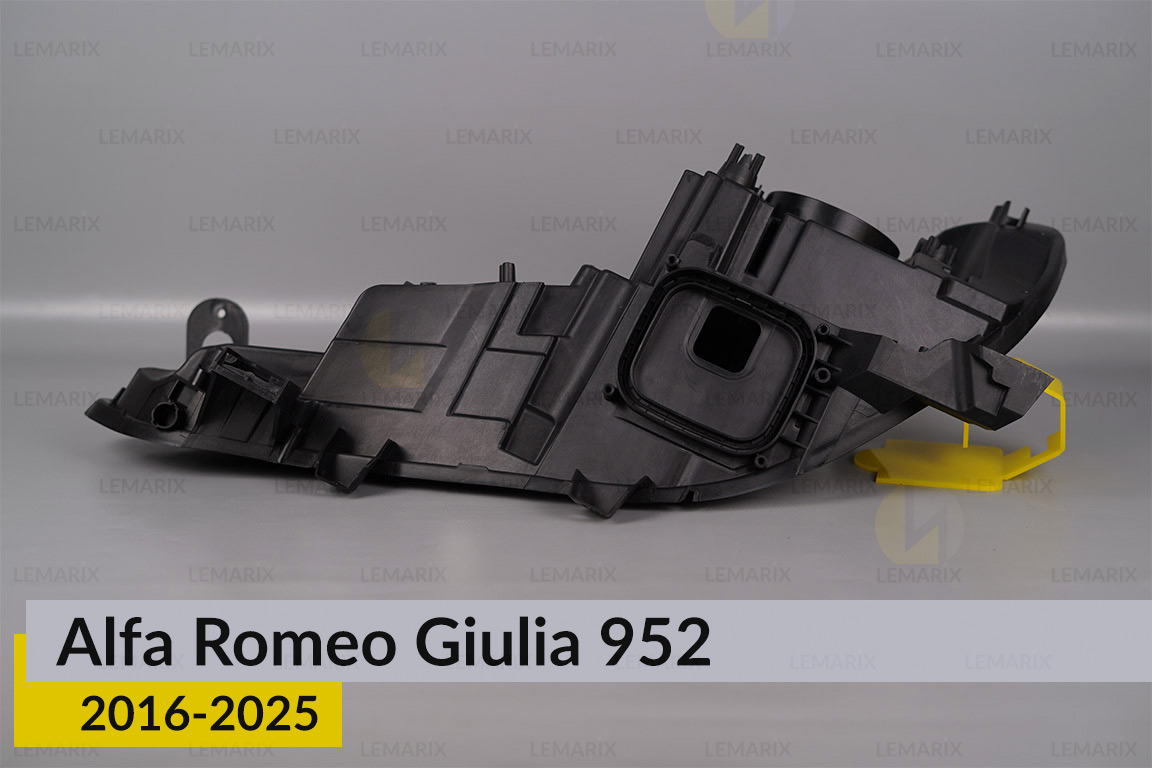 Корпус фари Alfa Romeo Giulia 952 (2016-2023) дорест правий
