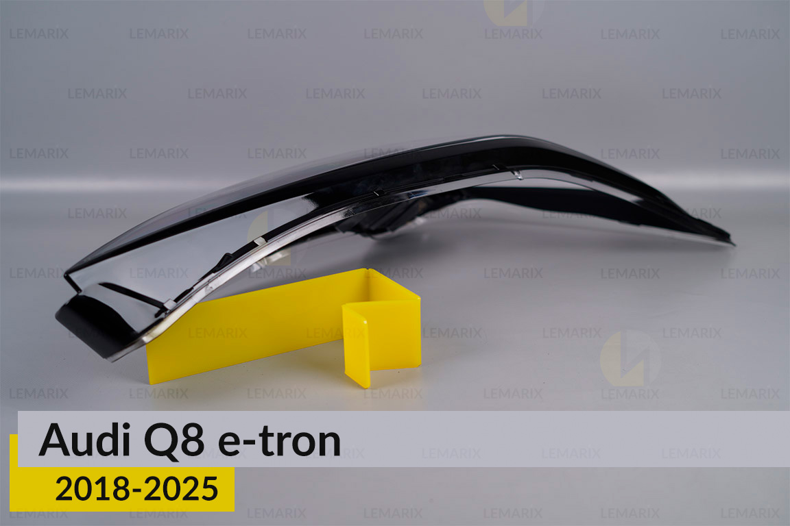 Скло фари Audi Q8 e-tron (2018-2025) праве