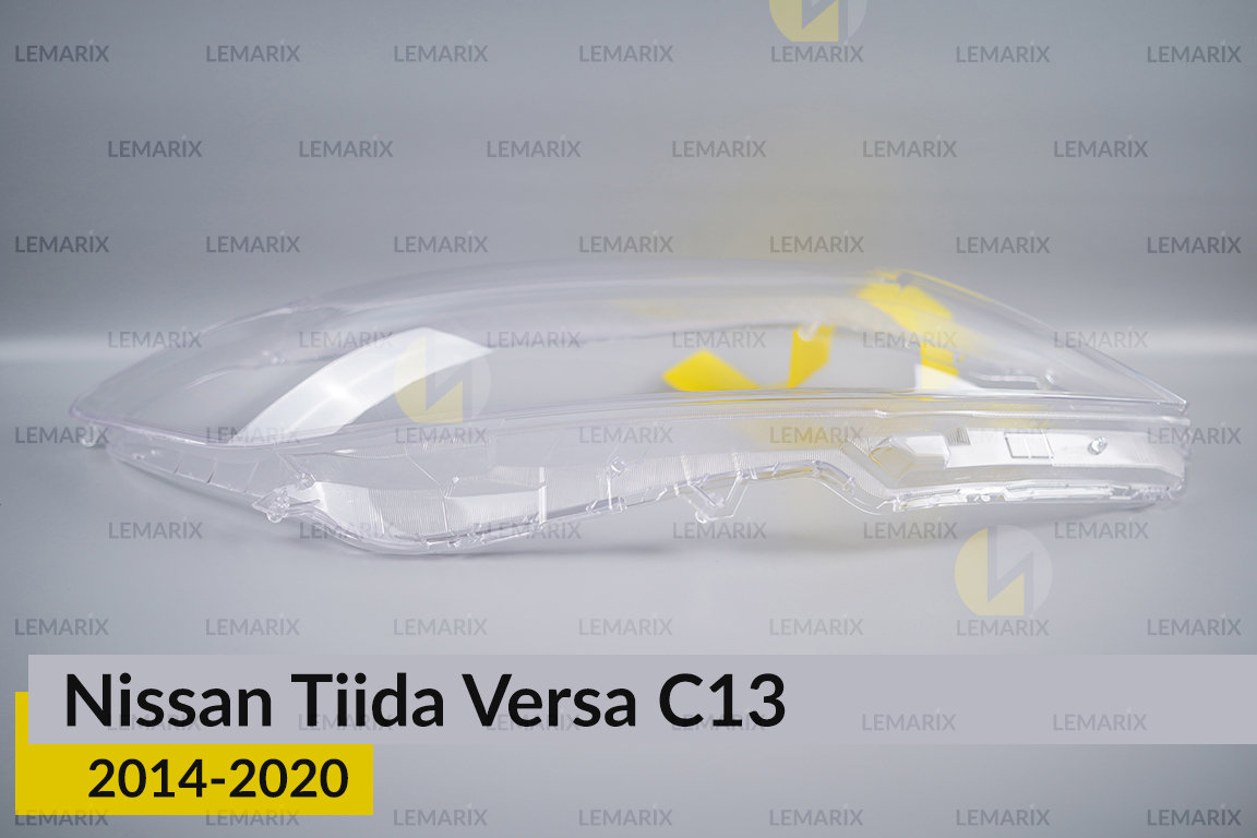 Скло фари Nissan Tiida Versa C13 (2014-2020) праве