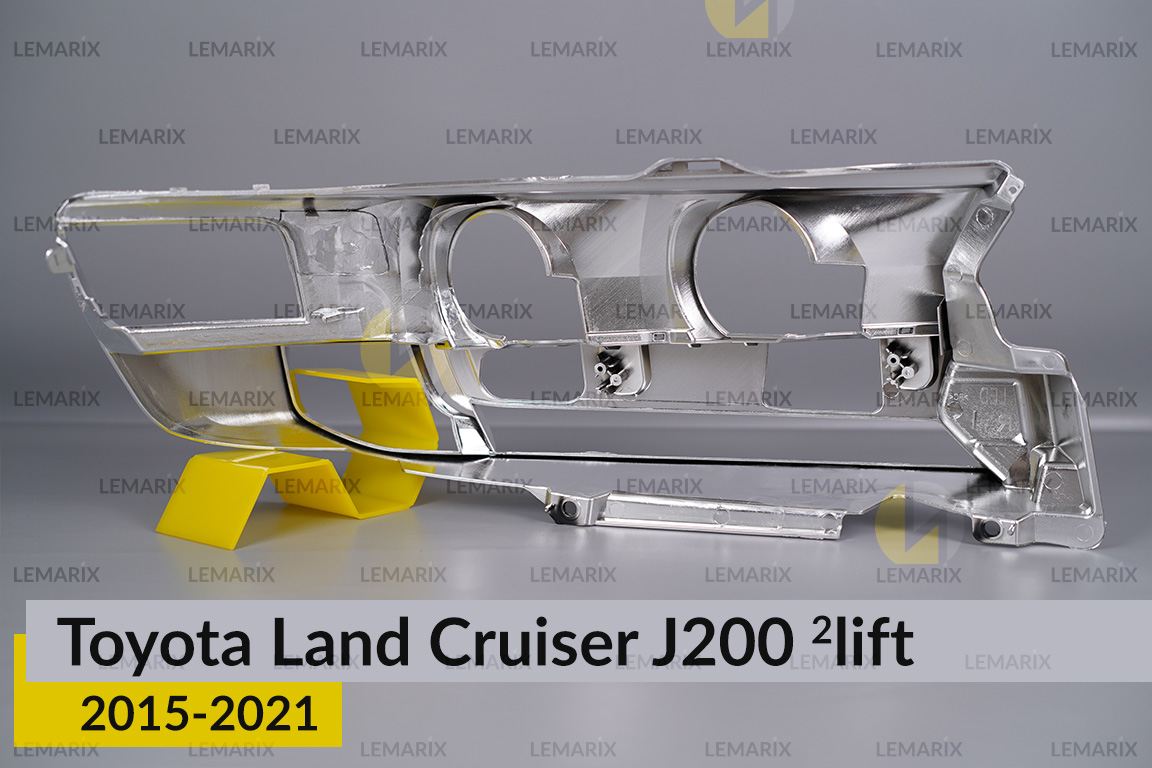 Хромована декоративна маска Toyota Land Cruiser J200 (2015-2021) 2 рест ліва