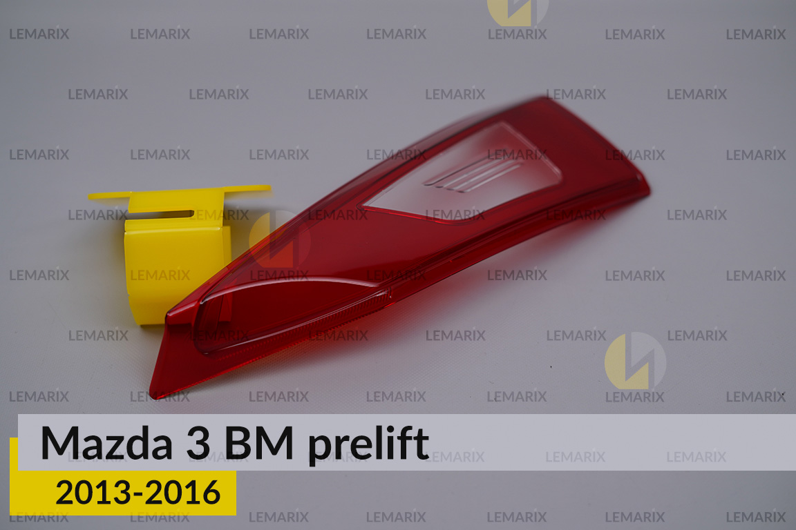 Скло заднього ліхтаря внутрішнє в кришці багажника Mazda 3 BM (2013-2016) дорест праве
