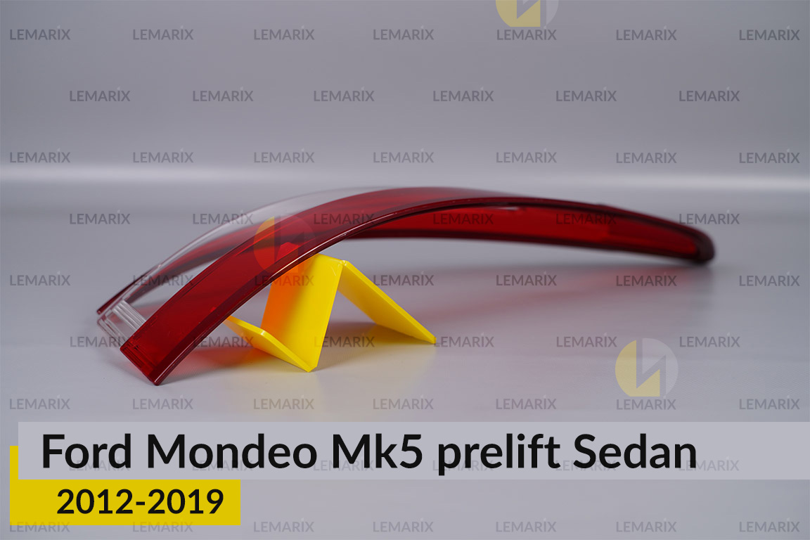Скло заднього ліхтаря зовнішнє в крилі Ford Mondeo Mk5 Sedan (2012-2019) дорест праве