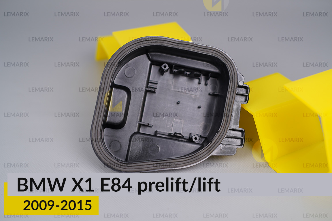 Кришка ковпак заглушка фари BMW X1 E84 (2009-2015) дорест/рест права