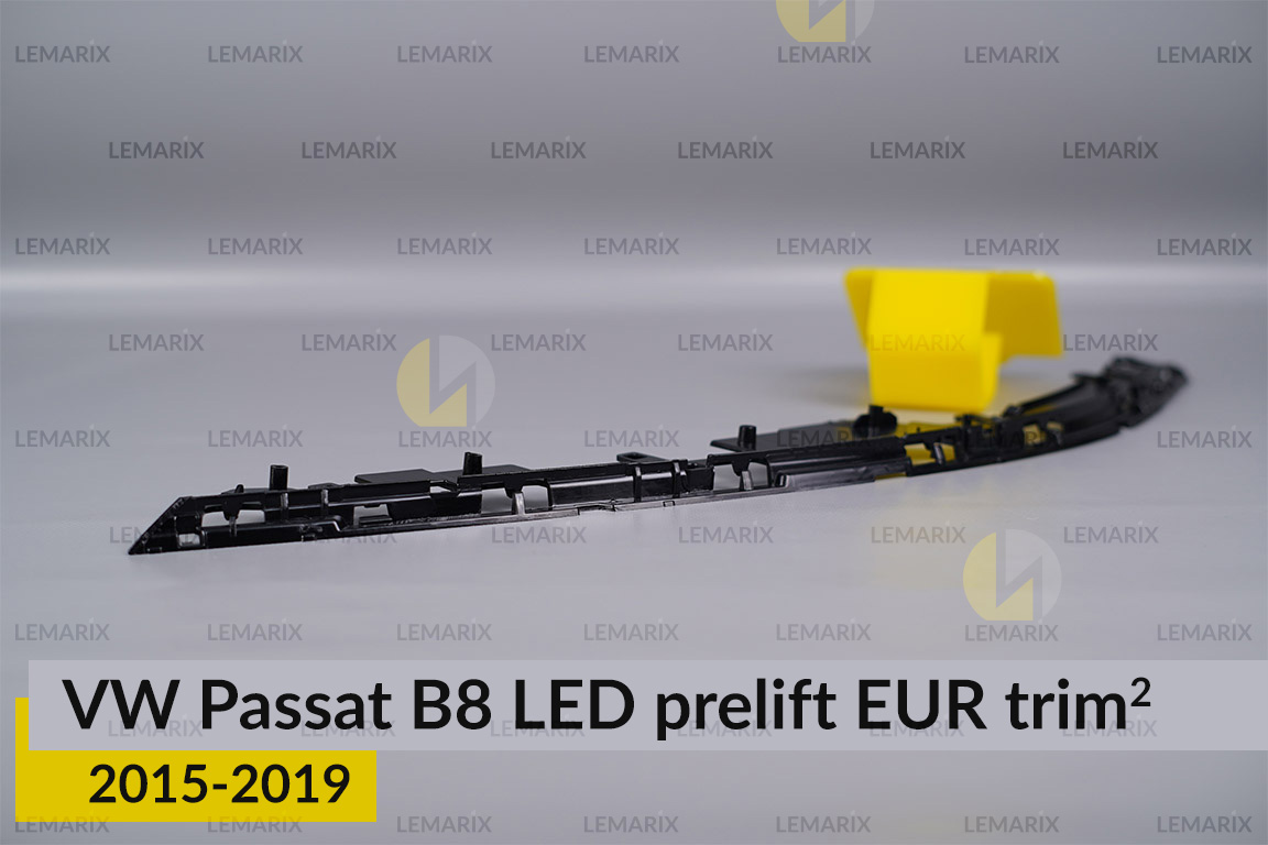 Хромована накладка на фари VW Volkswagen Passat B8 LED EUR (2015-2019) дорест на 2 деталі ліва