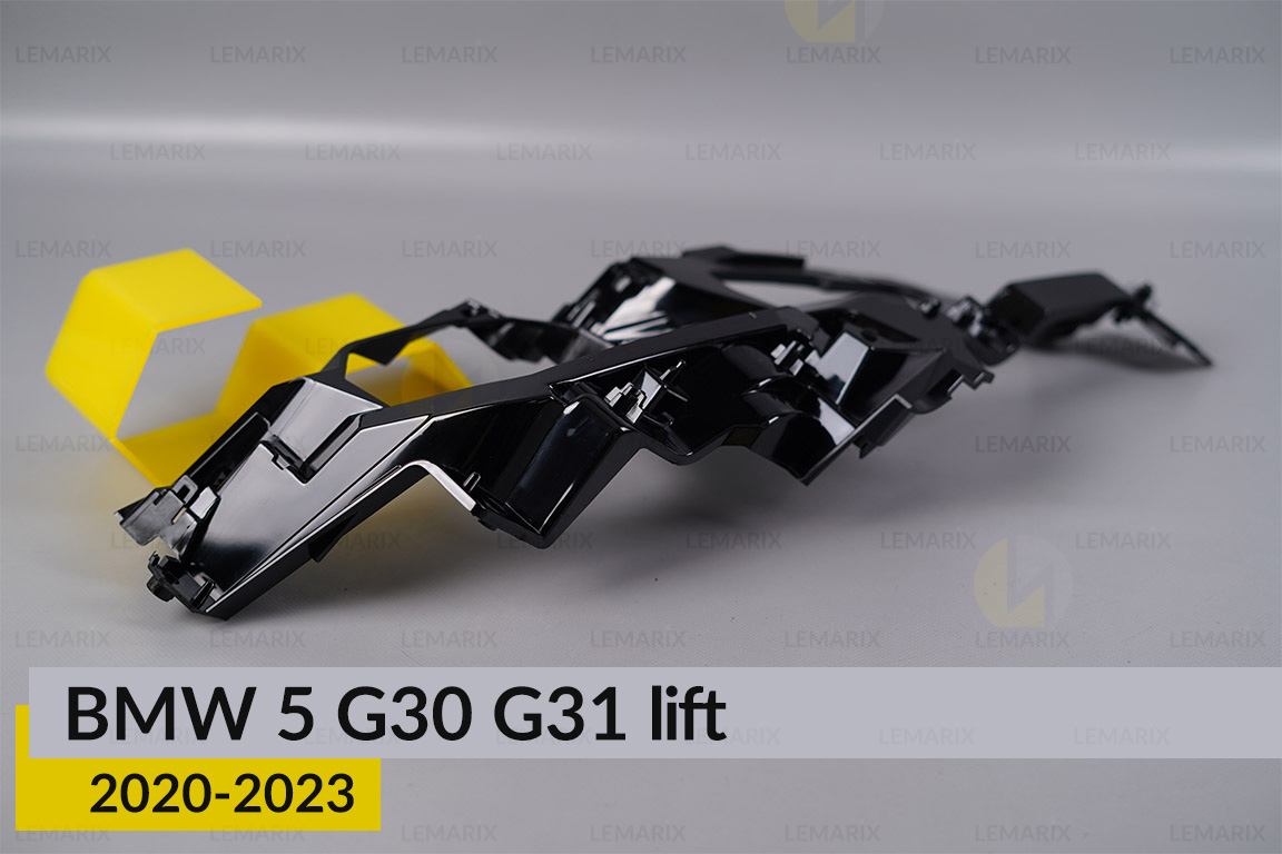 Декоративна маска середня BMW 5 G30 G31 (2020-2023) рест права