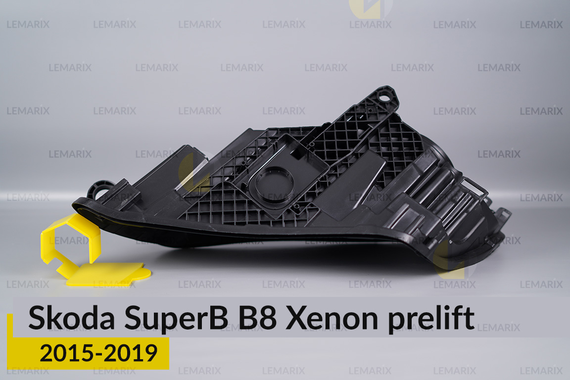 Корпус фари Skoda SuperB B8 Xenon (2015-2019) дорест правий