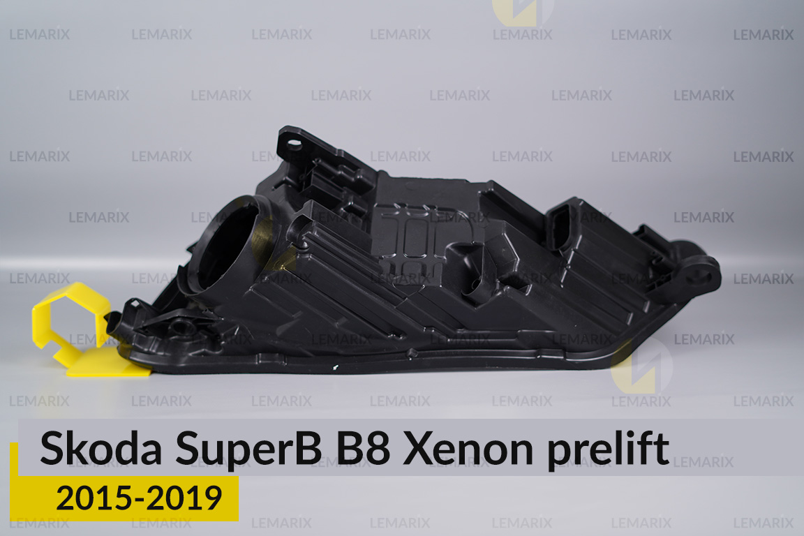 Корпус фари Skoda SuperB B8 Xenon (2015-2019) дорест правий