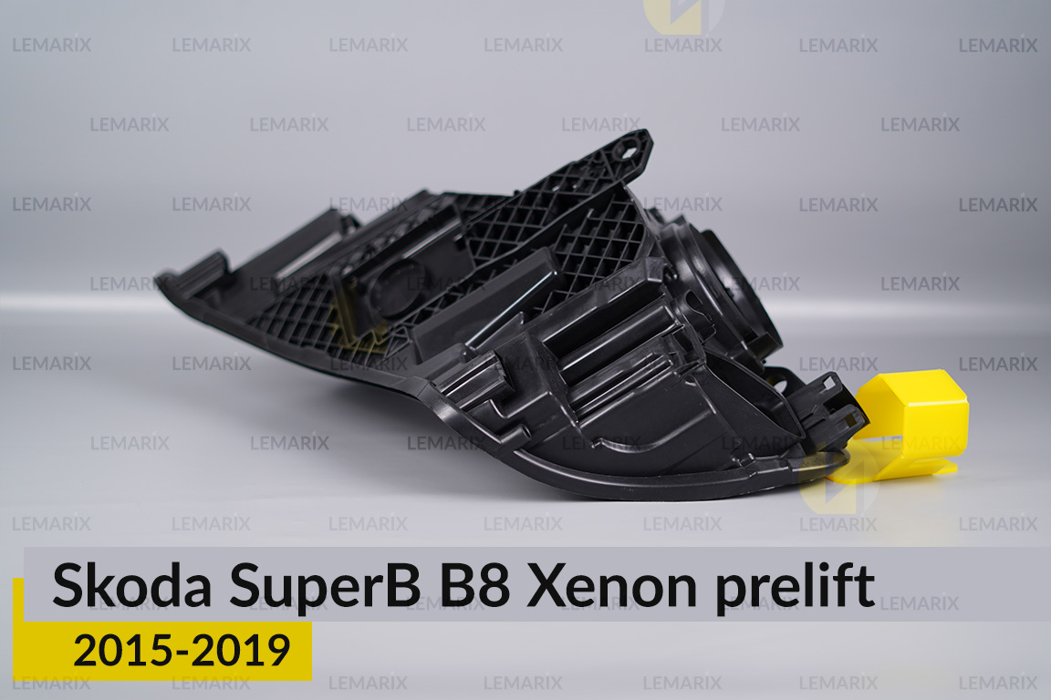 Корпус фари Skoda SuperB B8 Xenon (2015-2019) дорест правий