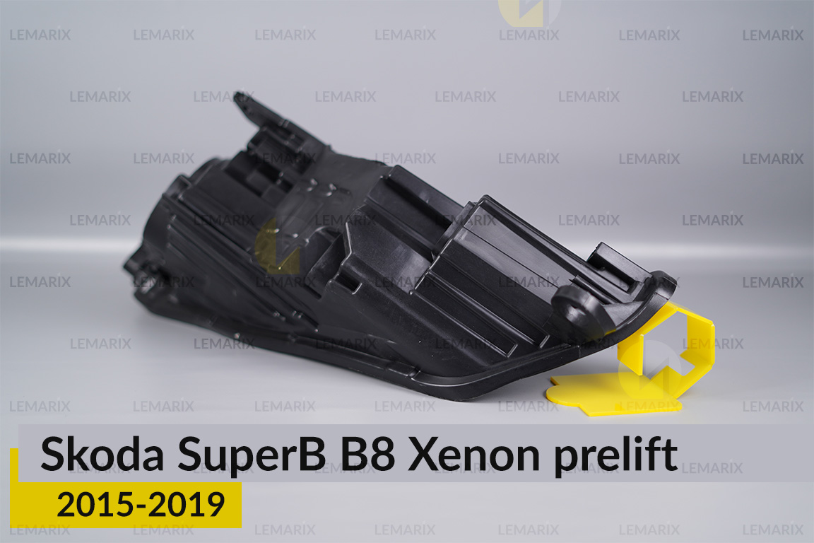 Корпус фари Skoda SuperB B8 Xenon (2015-2019) дорест правий