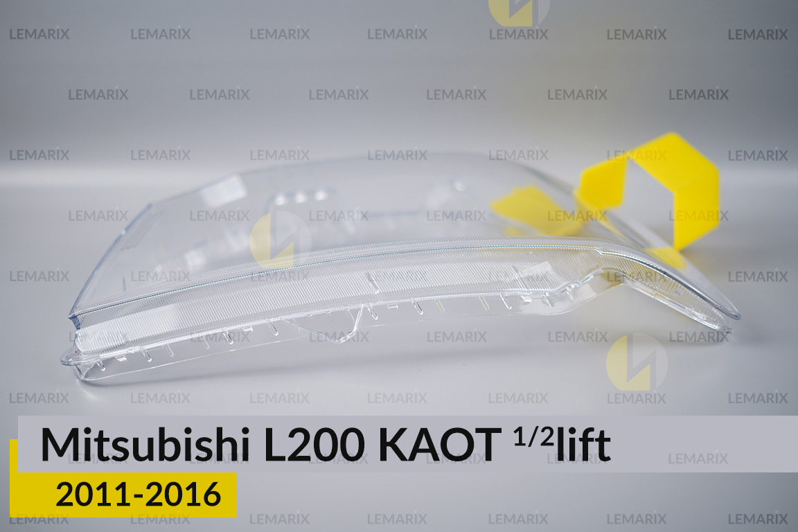 Скло фари Mitsubishi L200 KAOT (2011-2016) 1/2 рест праве