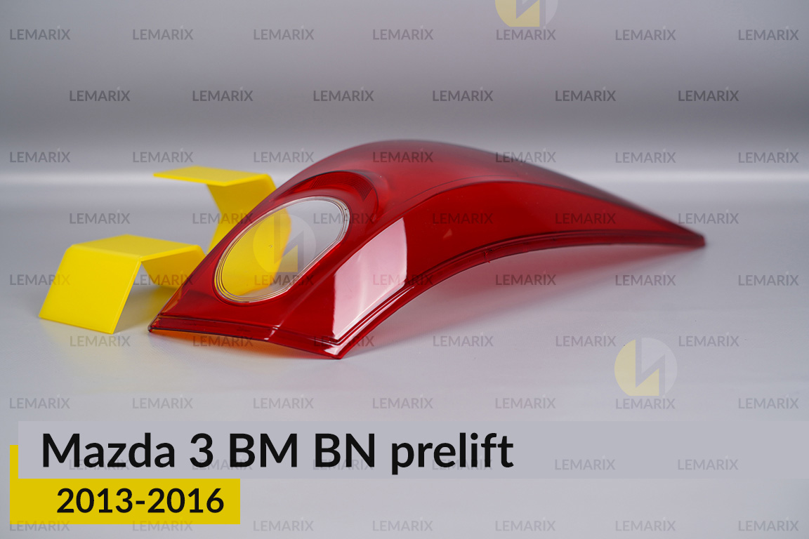 Скло заднього ліхтаря зовнішнє в крилі Mazda 3 BM BN (2013-2016) дорест ліве