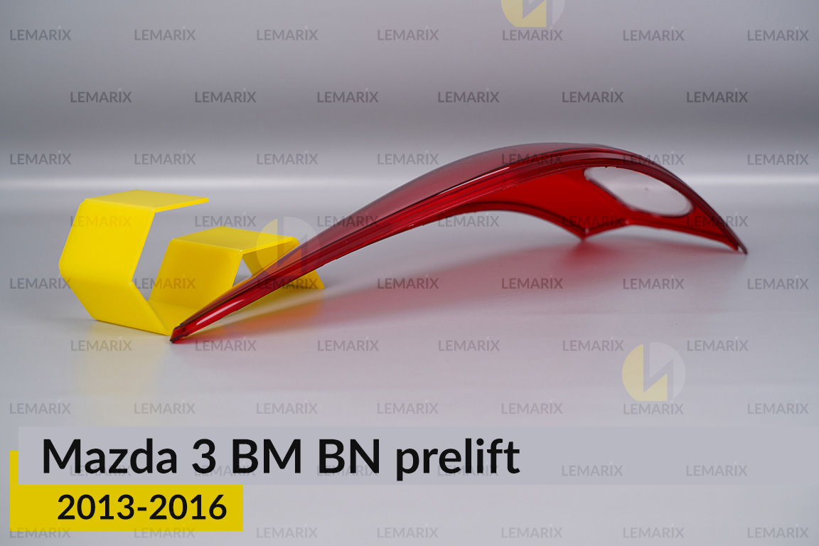 Скло заднього ліхтаря зовнішнє в крилі Mazda 3 BM BN (2013-2016) дорест ліве