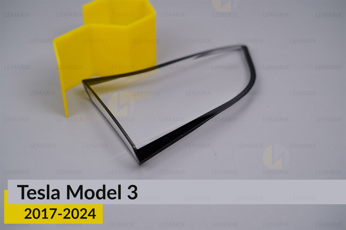 Скло заднього ліхтаря внутрішнє в кришці багажника Tesla Model 3 (2017-2024) праве