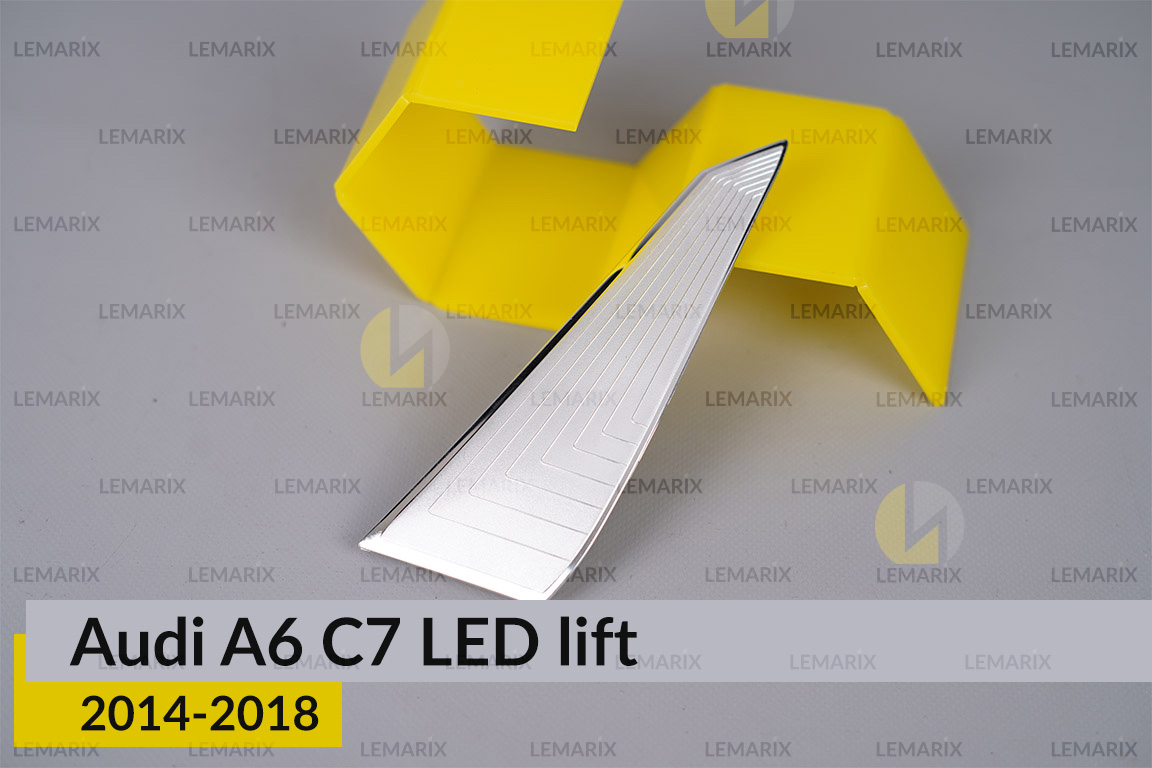 Хромована декоративна планка Audi A6 C7 LED (2014-2018) рест ліва