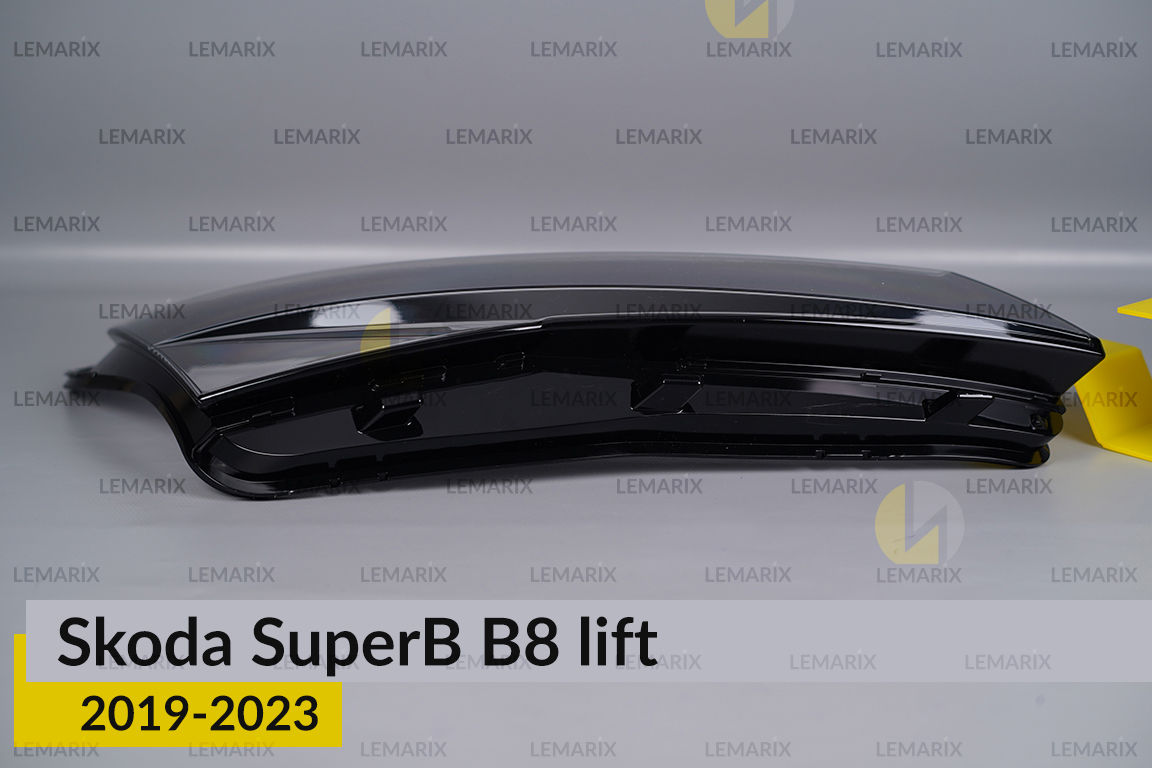 Скло фари Skoda SuperB B8 China (2019-2023) рест праве