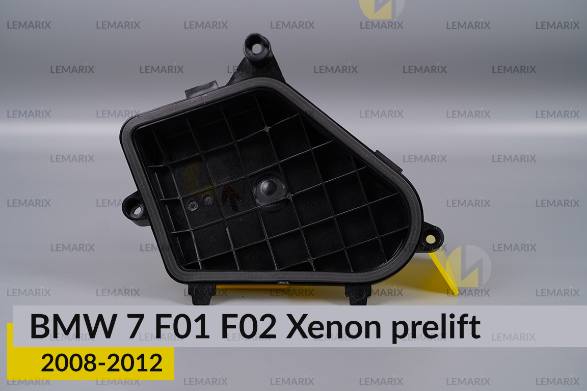 Кришка ковпак заглушка фари BMW 7 F01 F02 Xenon (2008-2012) дорест права