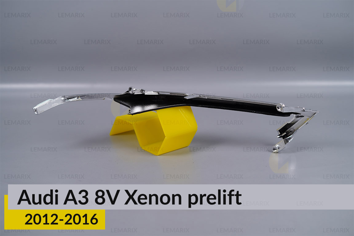 Хромована декоративна маска верхня Audi A3 8V Xenon (2012-2016) дорест ліва