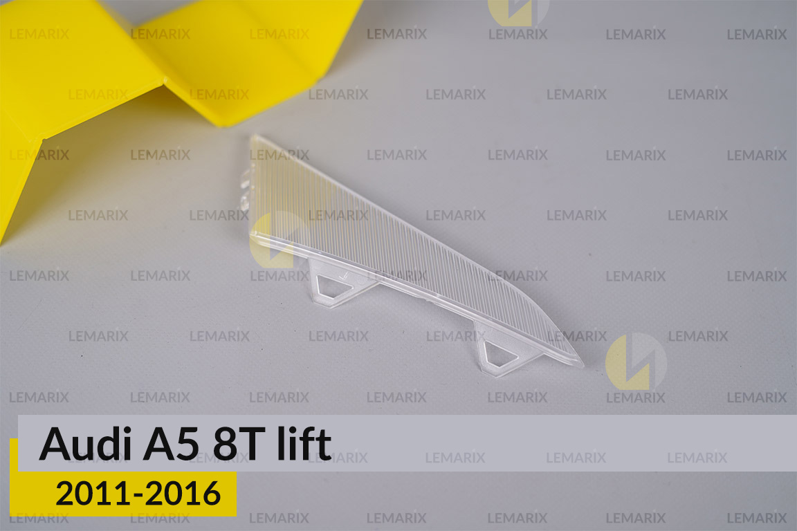 Катафот/Світлорозсіювач Audi A5 8T (2011-2016) рест лівий