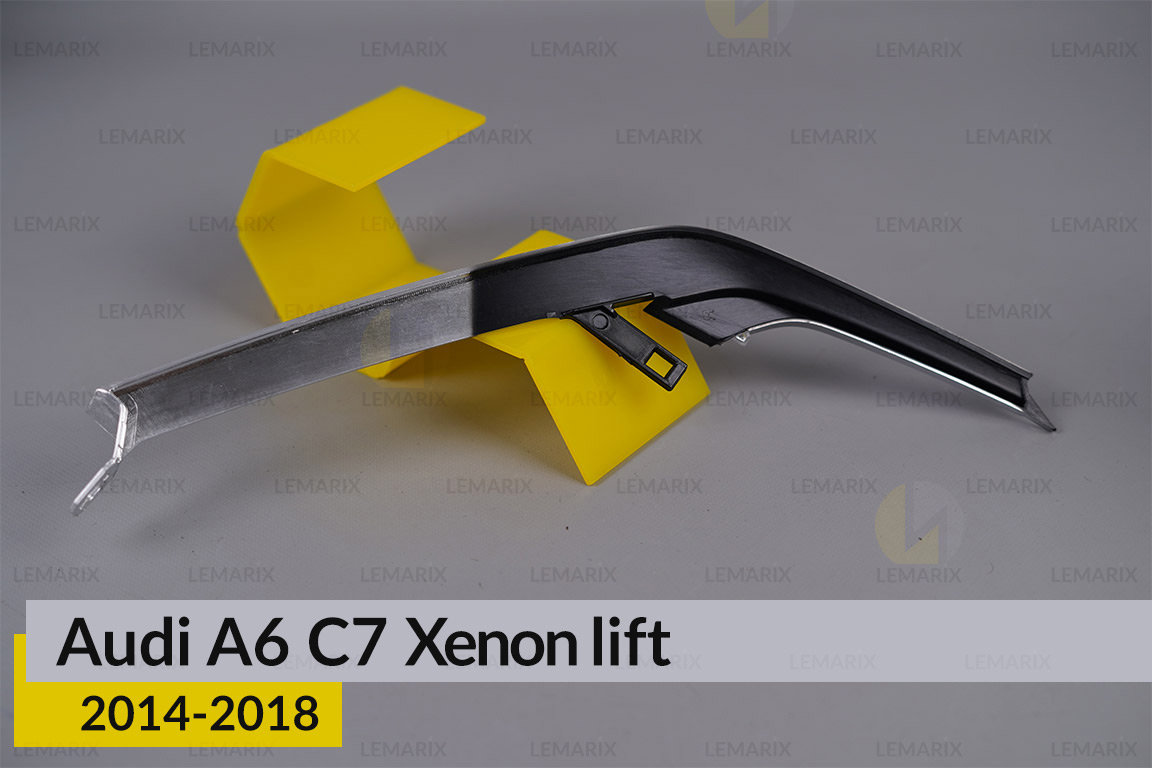 Хромована декоративна маска середня Audi A6 C7 Xenon (2014-2018) рест ліва