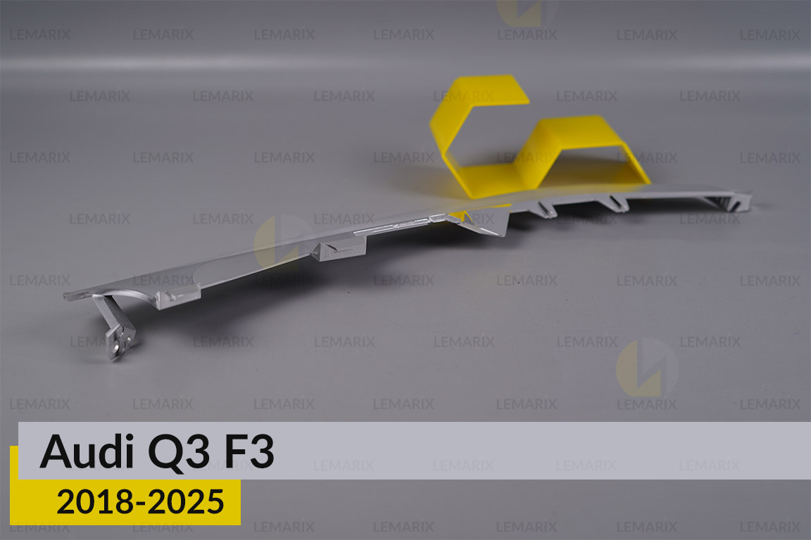 Хромована декоративна маска верхня Audi Q3 F3 (2018-2025) права