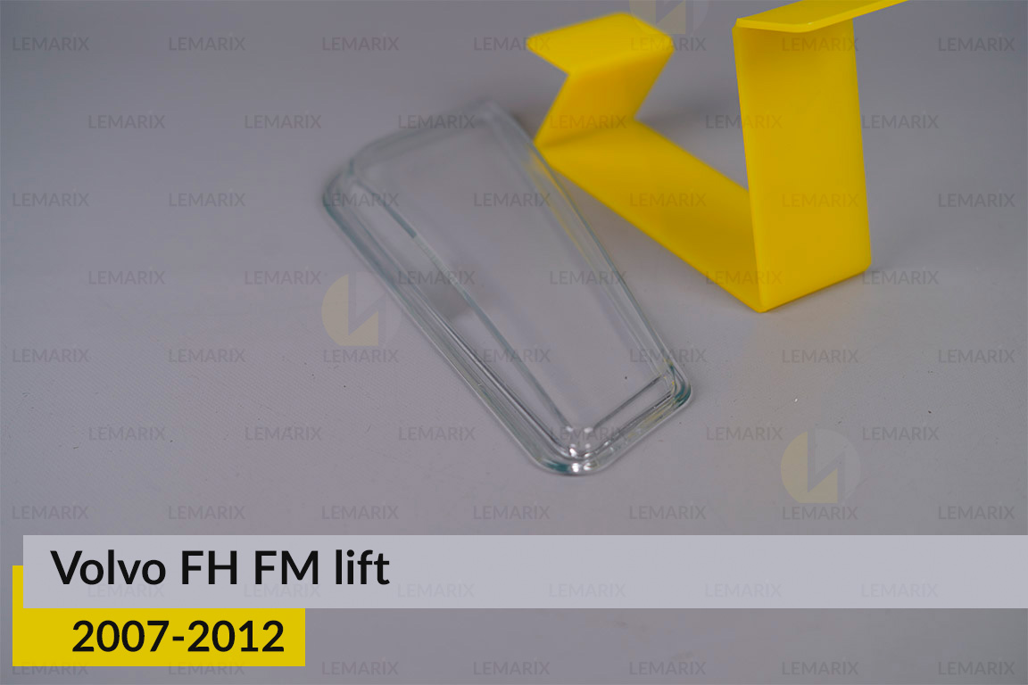 Скло протитуманної фари Volvo FH FM (2007-2012) рест праве