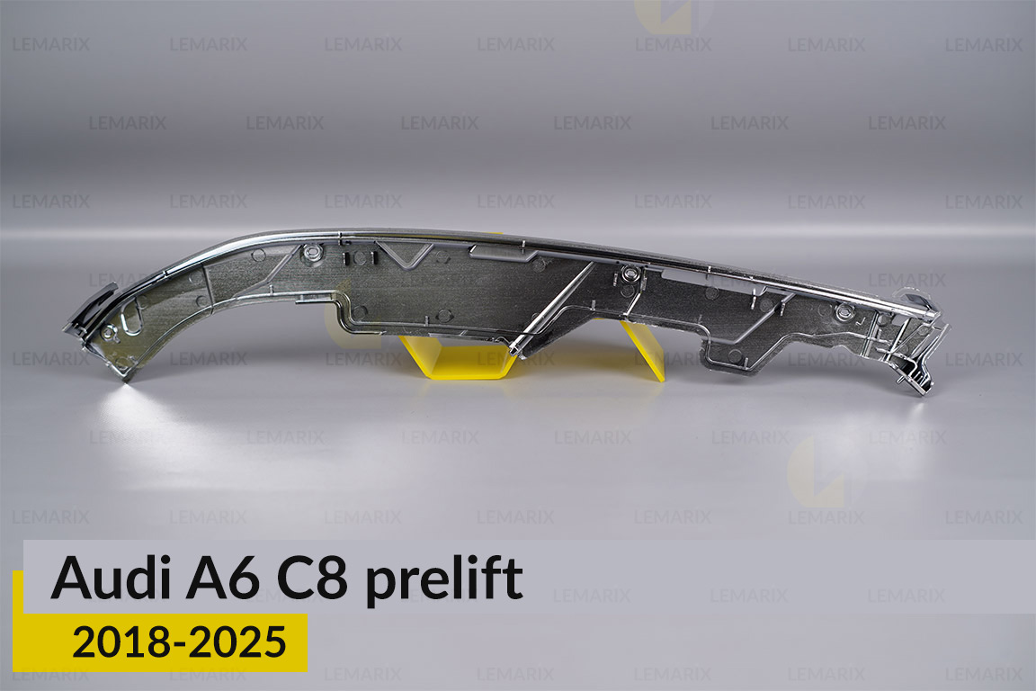 Декоративна маска кронштейна Audi A6 C8 (2018-2025) дорест права