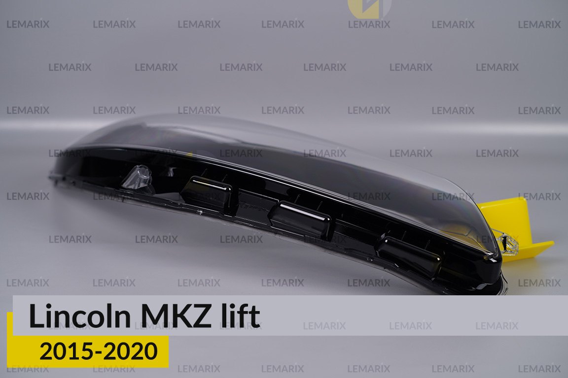 Скло фари Lincoln MKZ (2015-2020) рест праве