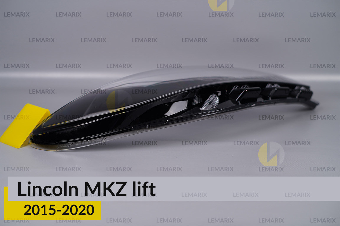Скло фари Lincoln MKZ (2015-2020) рест праве