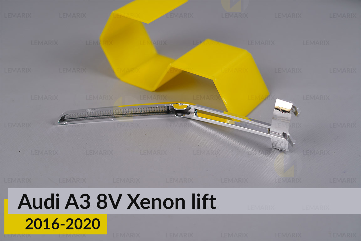 Хромована маска світлорозсіювач поворотника Audi A3 8V Xenon (2016-2020) рест ліва